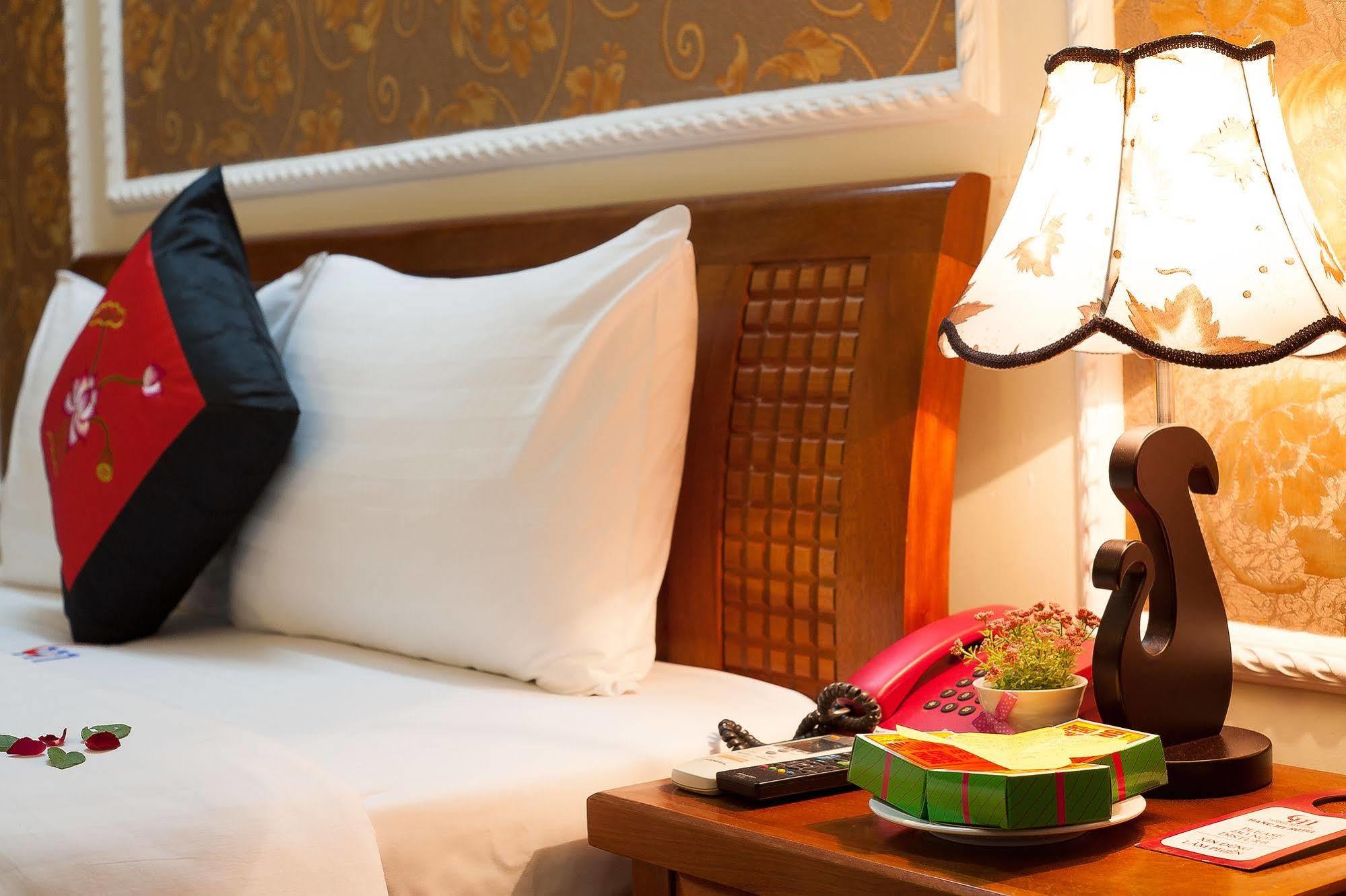 Delica Premium Hotel Ханой Екстер'єр фото